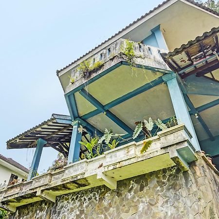 Spot On 92388 Villa Segi Delapan 프리겐 외부 사진