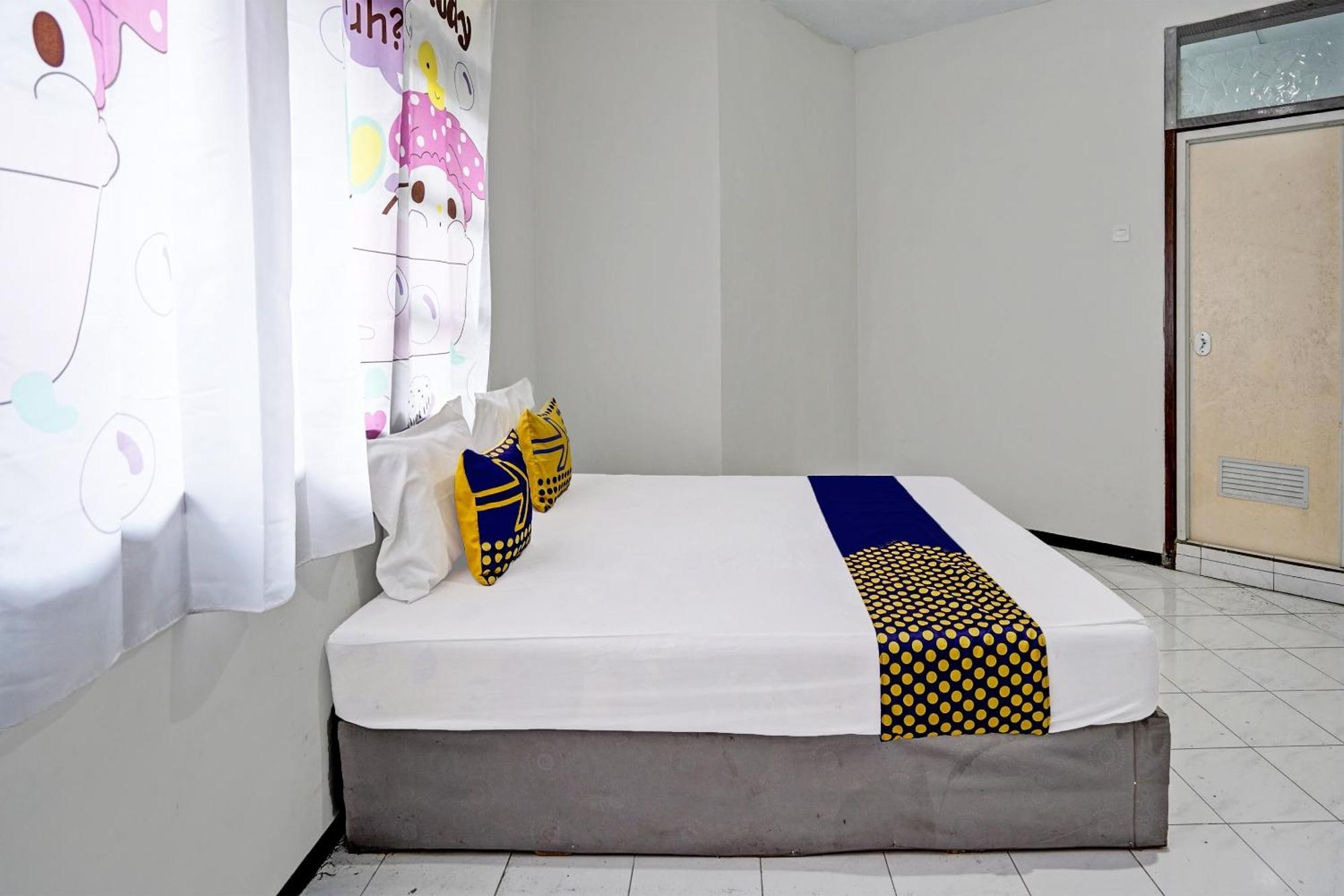 Spot On 92388 Villa Segi Delapan 프리겐 외부 사진