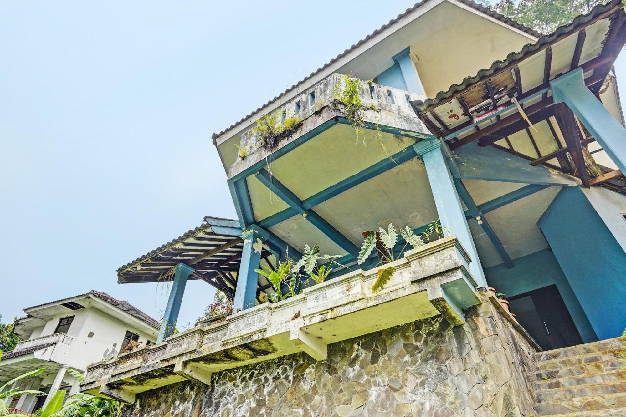 Spot On 92388 Villa Segi Delapan 프리겐 외부 사진