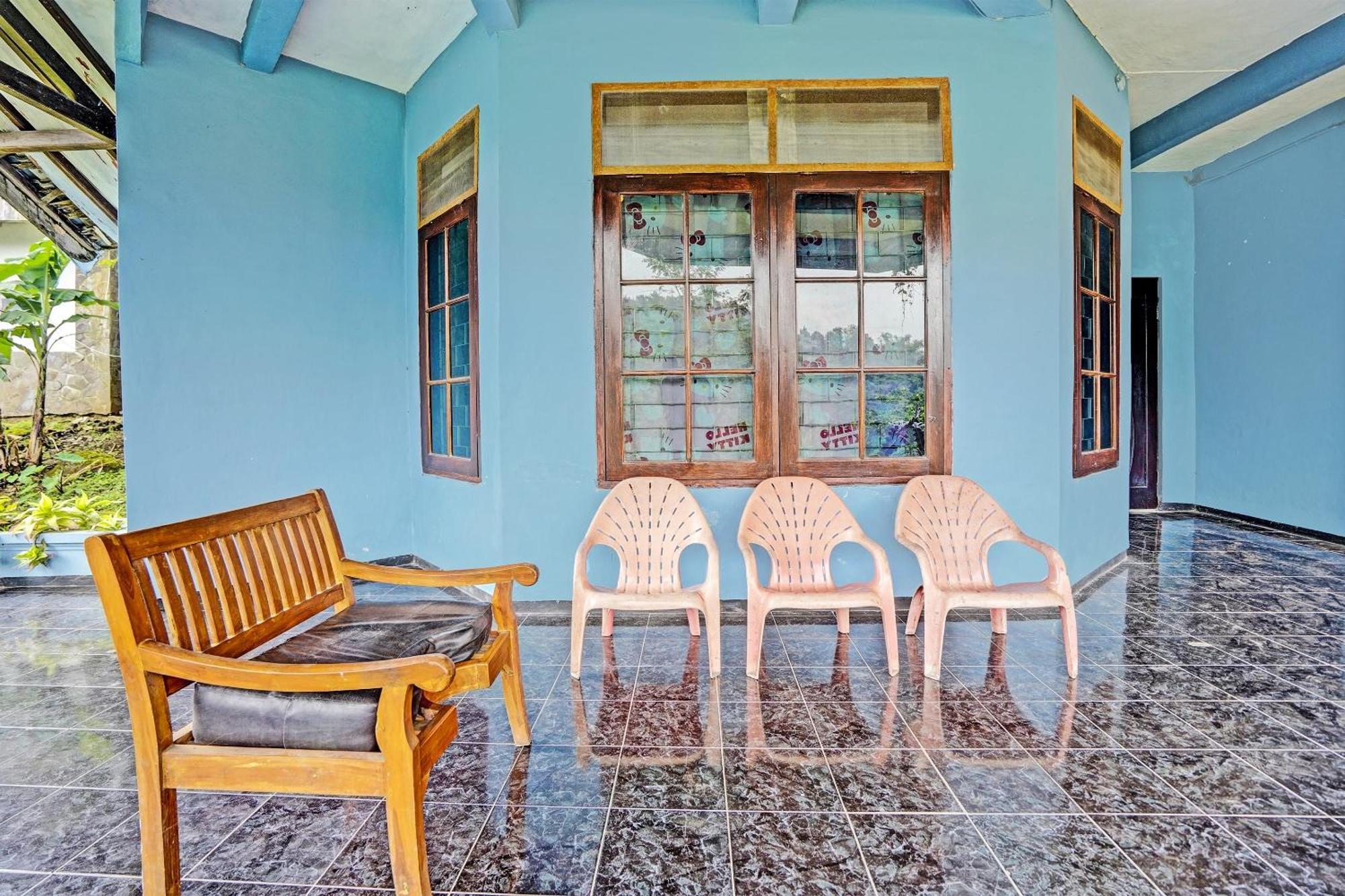 Spot On 92388 Villa Segi Delapan 프리겐 외부 사진