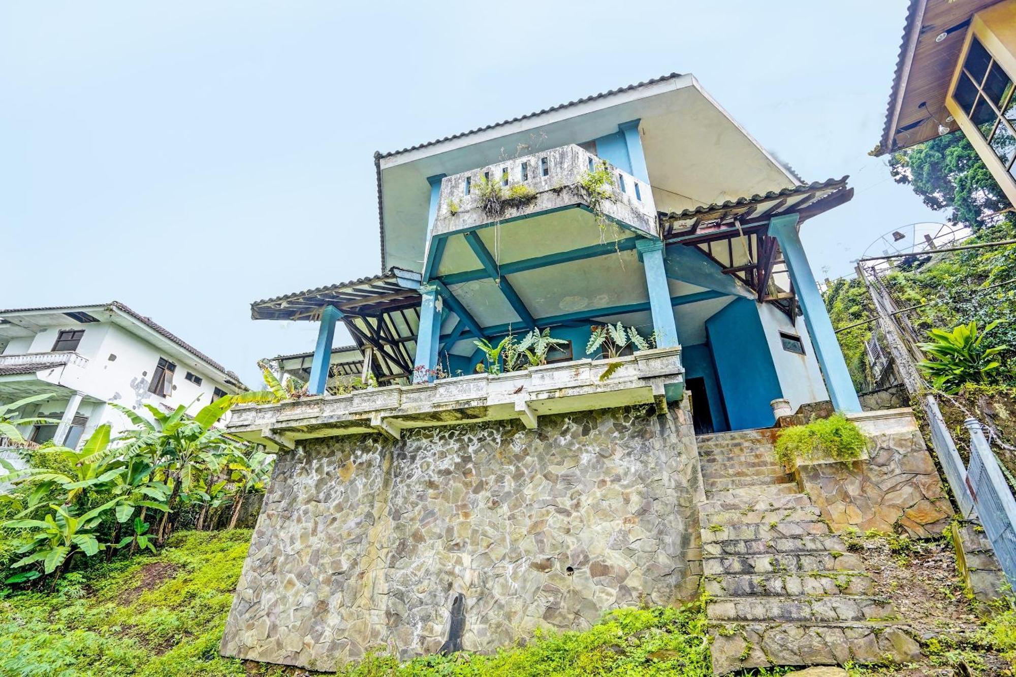 Spot On 92388 Villa Segi Delapan 프리겐 외부 사진